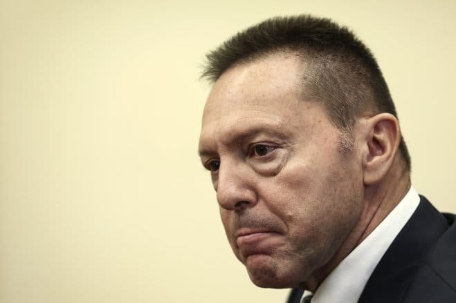 Yannis Stournaras, miembro del BCE, considera poco probable un alza de tasas en julio tras la caída de la inflación.
