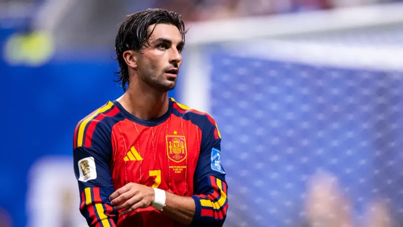 Ferran Torres, soltero en pleno Mundial: la ruptura con Martina Hunter y la 'Ferranmanía' imagen del post