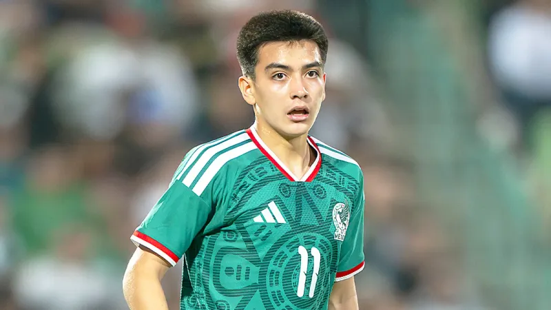 Gilberto Mora, la joya de 17 años que hace historia con México en el Mundial imagen del post