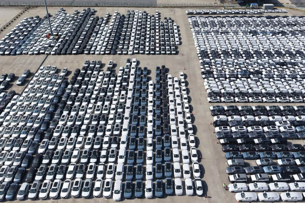 Automotrices chinas superan en ventas a sus rivales japoneses en Europa por primera vez