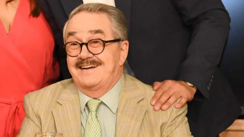 Pedro Sola se disculpa en Ventaneando y Salinas Pliego responde tras sus dichos sobre perros imagen del post