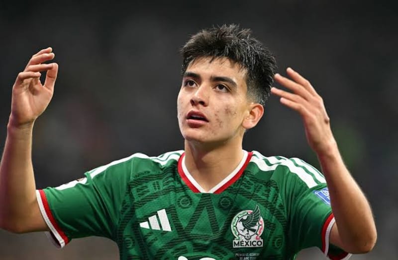 Gilberto Mora, entre el llanto, el respeto de Bellingham y la crítica que dividió a México imagen del post