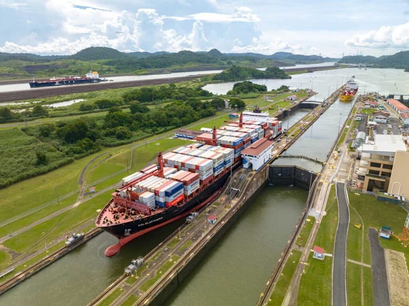 La NOAA estima en un 81% la probabilidad de un súper El Niño mientras el Canal de Panamá frena barcos