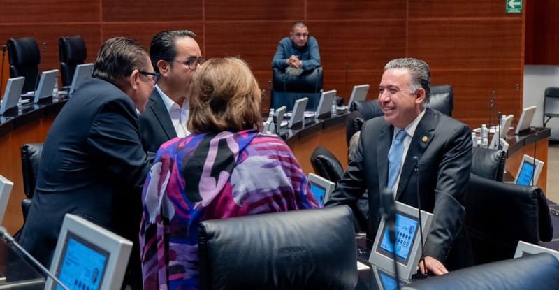 Inzunza habría decidido regresar al Senado: Morena ya le sugiere solicitar licencia al igual que Rocha imagen del post