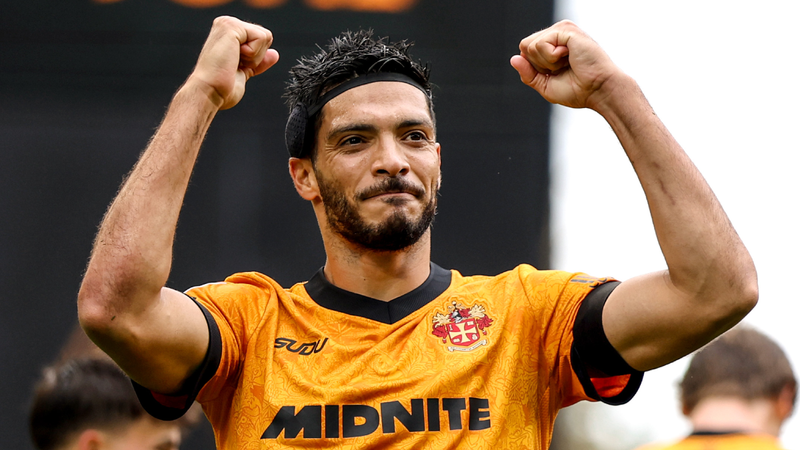 Raúl Jiménez de Penal: El Especialista anotó un gol en la victoria de los Wolves imagen del post