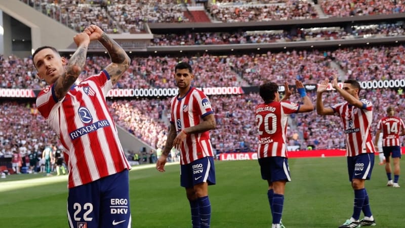 Atlético de Madrid gana el derbi 2-1 al Real Madrid y lo manda al cuarto puesto de La Liga imagen del post