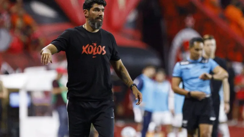 El “Loco” Abreu critica el no ascenso y descenso en México: “Genera zona de confort” imagen del post