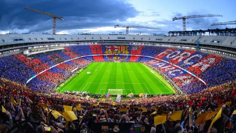 Final de la Champions League se jugará de nuevo en el Camp Nou: La UEFA anunció las sedes de las Finales de 2028 y 2029 imagen del post