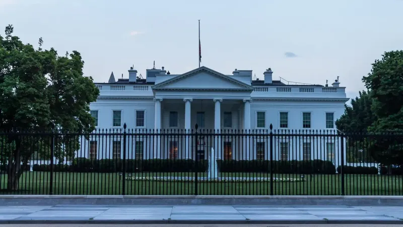 Front-facing view of the White House in Washington D.C., USA.