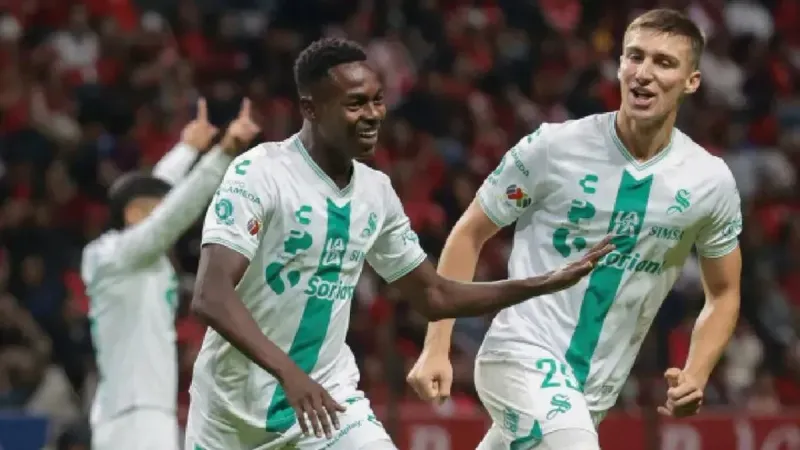 Santos hace la hazaña y vence de visita 3-2 al Toluca imagen del post