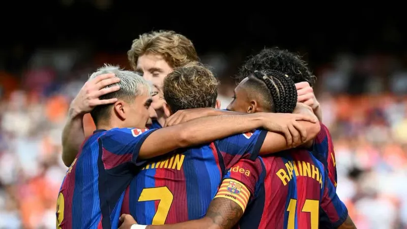Valencia es aplastado 0-5 por el Barcelona que lleva paso perfecto en La Liga imagen del post