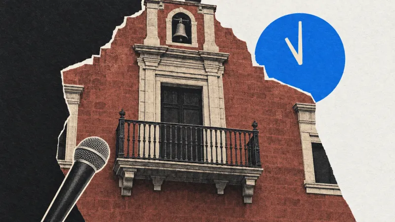 Collage de un balcón con barandal oscuro y campana, acompañado por un micrófono y un reloj azul que marca las once.