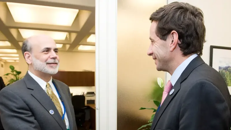 Encuentro de trabajo del Presidente de la Fed Ben Bernanke con el Presidente del Banco Central de Chile, José De Gregorio en la reunión del FMI y Banco Mundial en 2010.
