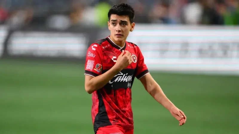Gil Mora ya tiene 18 años: ¿Ya firmó con algún club de Europa? Esto dice su representante imagen del post