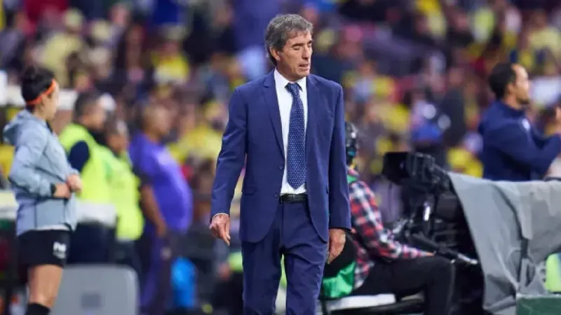 Guillermo Almada ve en la derrota ante Pachuca su peor partido desde que llegó al América imagen del post