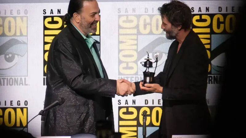 El actor y músico canadiense Keanu Reeves recibe el premio Inkpot en la Comic-Con de San Diego 2024