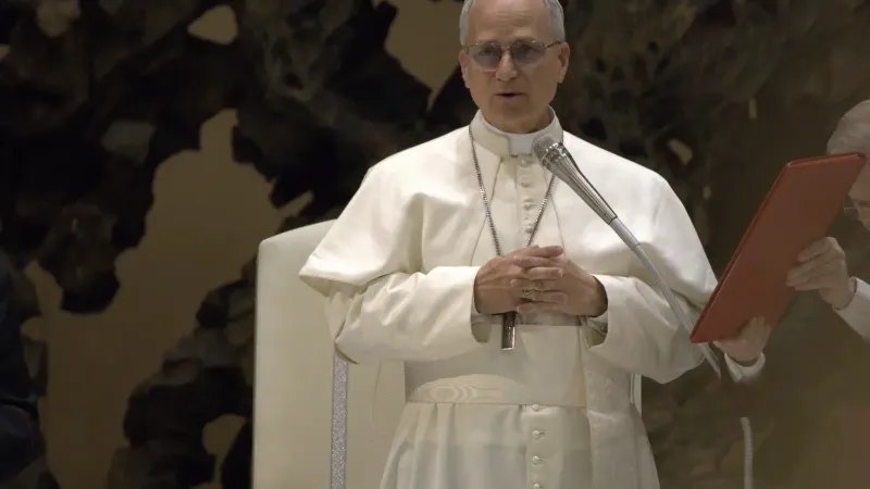 Papa León XIV durante una audiencia con los medios (12 de mayo de 2025)