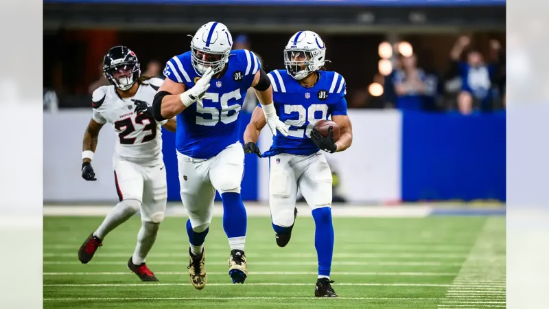 G Quenton Nelson #56 and RB Jonathan Taylor #28