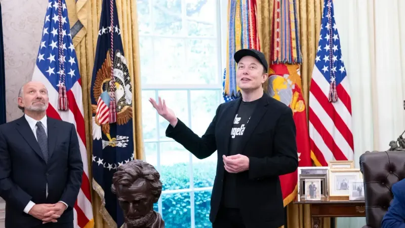 El presidente Donald Trump participa en una conferencia de prensa con el asesor de Doge que sale, Elon Musk, el viernes 30 de mayo de 2025, en la Oficina Oval. (Foto oficial de la Casa