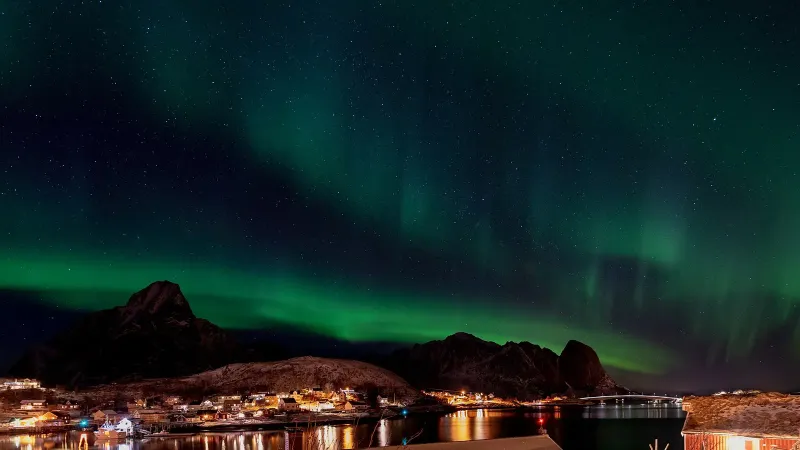 Aurora Borealis (Northern Light) over Reine, Lofoten, Norway2