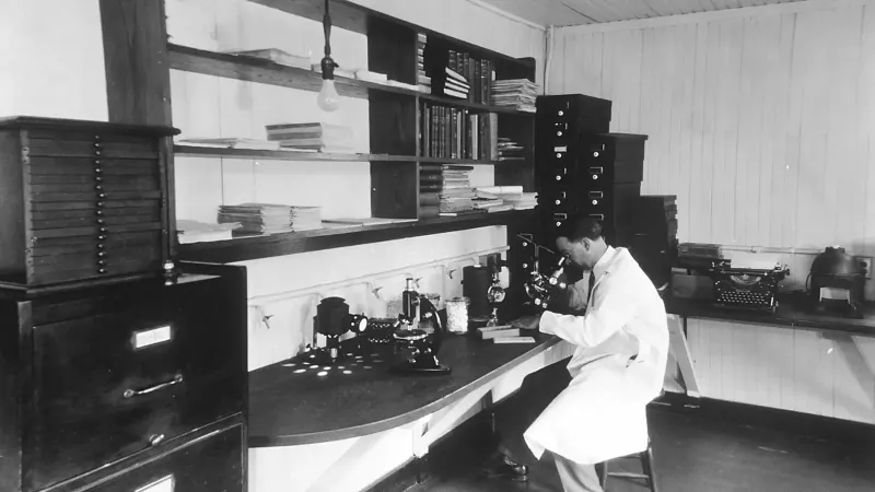 Title Pathology Department at the Central Cancer Research Laboratories Description Interior of the Pathology Department, Central Cancer Research Laboratory with Dr.