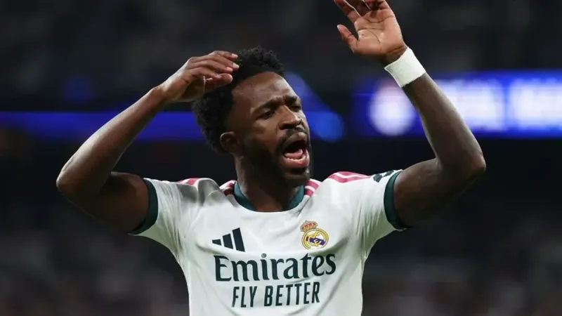 Vinicius acepta que el Real Madrid jugó mejor sin él: Furioso por su sanción imagen del post